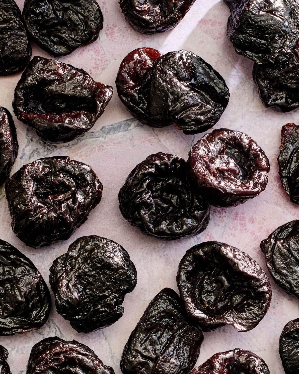 Prunes 100 grams - Image 4